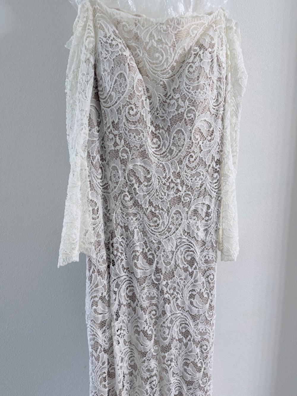 Kleinfeld Ivory Lace Long Sleeve Wedding Dress Gown Size 8 Boho Mermaid